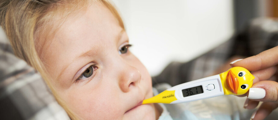 The child-oriented shape of the Microlife MT 700 is very appealing for children.